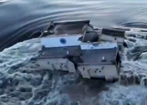 Ucrania y Rusia cruzan acusaciones sobre explosión en presa