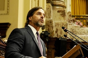 Lacalle Pou habló ante el parlamento