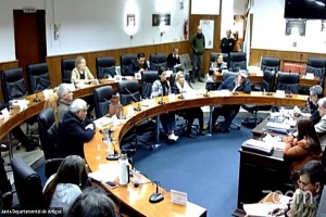 Artigas: “sinvergüenzas y bandidos”, dijo edil denunciante