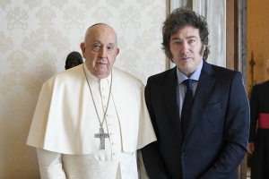 Milei y el Papa Francisco en el Vaticano