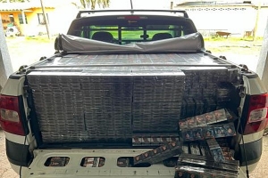 Camioneta transportaba cigarrillos de contrabando