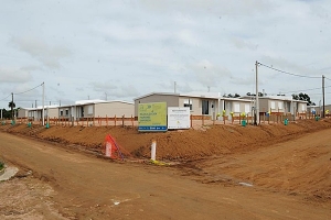 Ministerio entregó viviendas en Trinidad