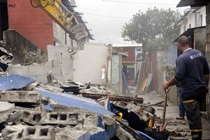 Desmantelan estructuras ilegales en Malvín Norte