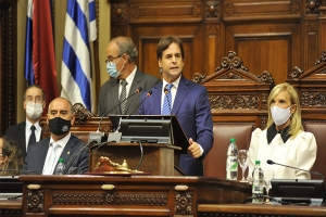 Lacalle Pou presentó su balance en el Parlamento