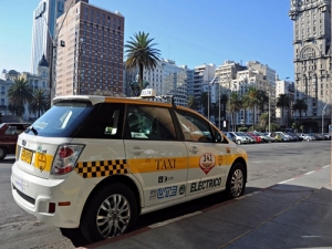 Paro del taxi tras rapiña a trabajador