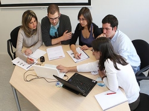 Estudiantes: becas para subsidiar alquileres