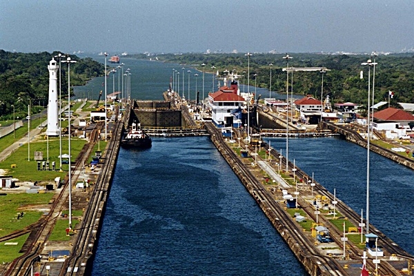 Panamá descarta bases militares de EE.UU.