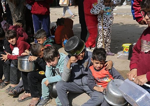 Israel restringe la ayuda humanitaria en Gaza