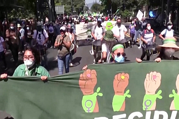 Liberán a mujeres en El Salvador