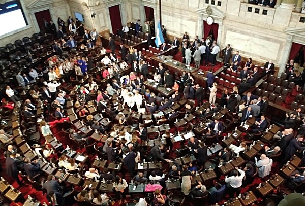 Argentina: se votó la ley Bases y el Paquete Fiscal