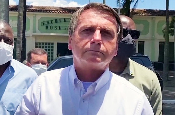 Bolsonaro de alta, tras pasar la noche en hospital militar