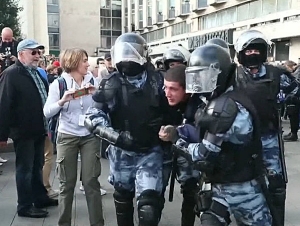 Protestas: 8.000 personas detenidas en Rusia