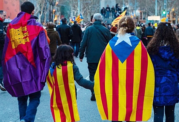 España: Reclaman investigar seguimientos a políticos