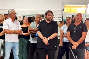 Yazaki en asamblea