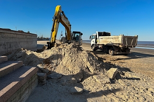 Obras de mantenimiento en playa Carrasco