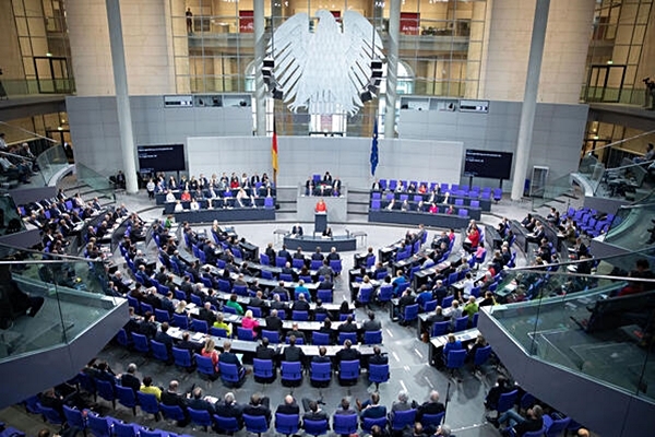 Parlamento alemán rechaza ley de suicidio asistido