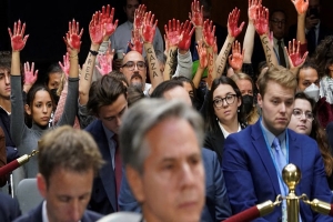 EE.UU.:Manifestantes irrumpen en el Senado