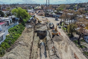 Obras de saneamiento para hogares del interior