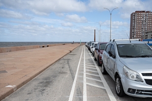 Nueva forma de estacionamiento en la rambla Sur