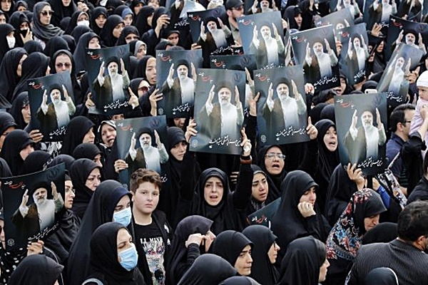 Irán despide al fallecido presidente Ebrahim Raisi