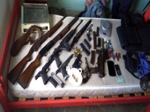 Detenidos por tráfico de armas y municiones