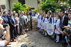 Centenario: escuela uruguaya en Paraguay