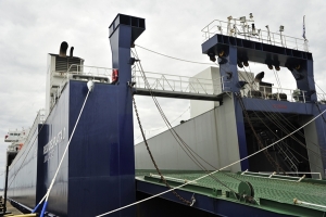 Buque transportará camiones desde Juan Lacaze