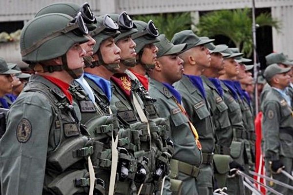 Venezuela: detienen a opositores