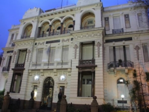 Rechazan refugio a exasesor de Macri