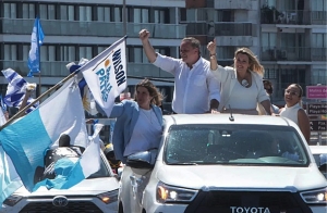 Delgado en caravana en Montevideo