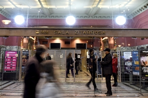 Reabre la sala Zitarrosa