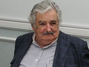 Mujica tiene un tumor en el esófago