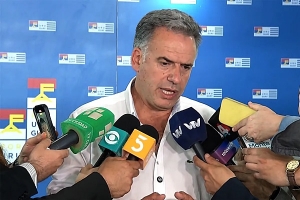 Orsi se desmarcó de Topolansky
