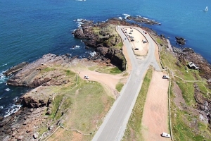 Entregan firmas contra proyecto en Punta Ballena