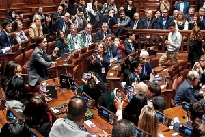 Lacalle Pou habló a parlamentarios