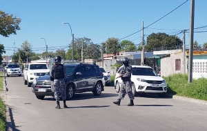 Gran operativo policial en Villa Españolla